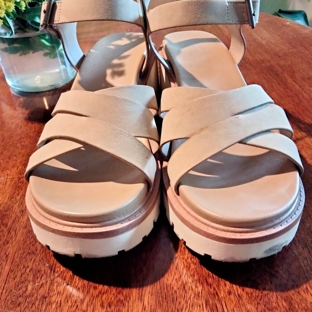 MIA Criss-cross Ankle Strap. Sandals